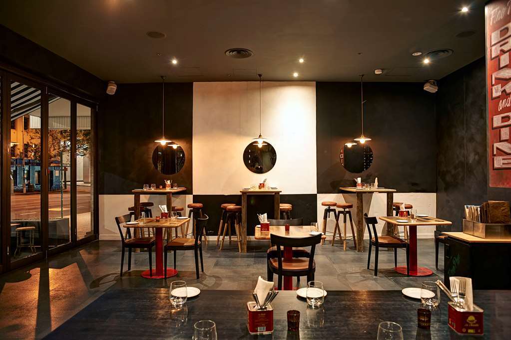 Vibe Hotel Sydney Restaurang bild